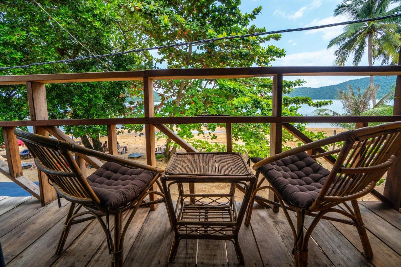 Lost And Found Bed and Breakfast Koh Rong Sanloem Exteriör bild