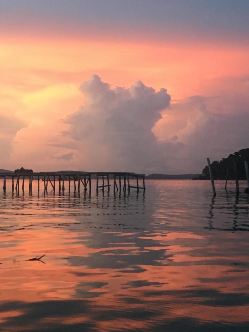 Lost And Found Bed and Breakfast Koh Rong Sanloem Exteriör bild